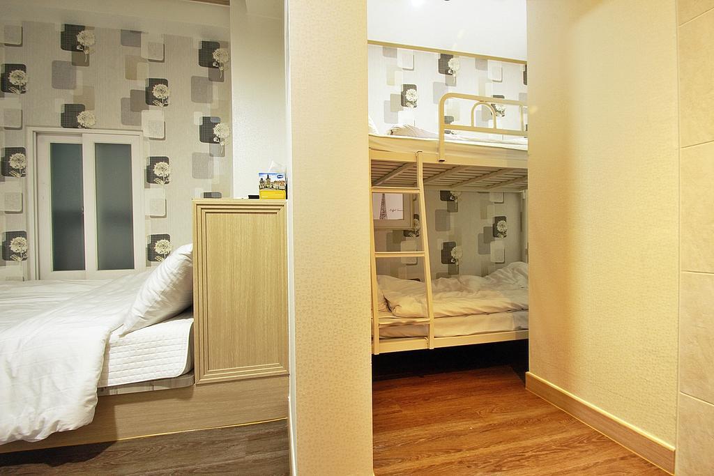 Eel Guest house 2*