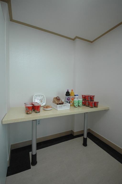Eel Guest house 2*