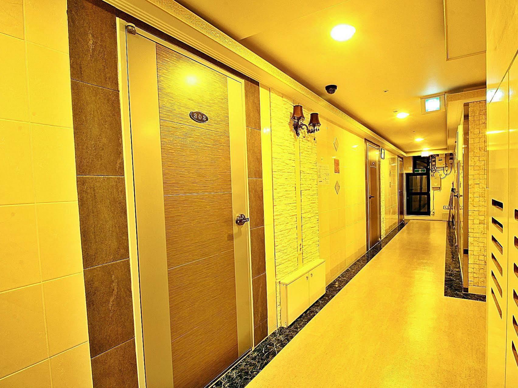 Guest house Eel 2*
